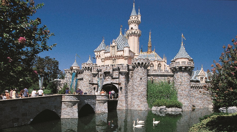 SoCal-DisneylandCastle